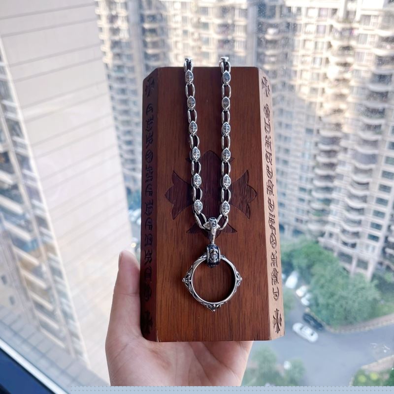 Ch**me He**ts necklaces